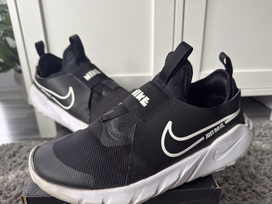 Продавам три чифта маратонки Nike , Reebok , Adidas