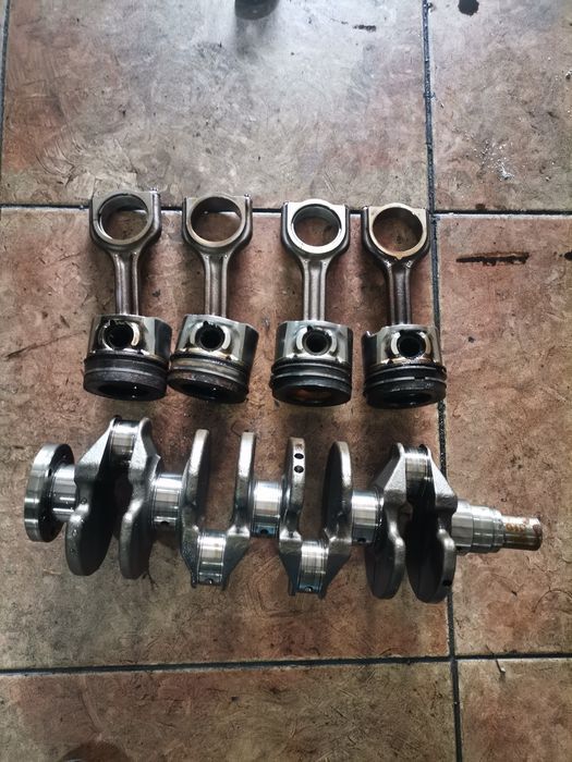 Chiulasa/vibrochen/pistoane 1.6tdci euro 5