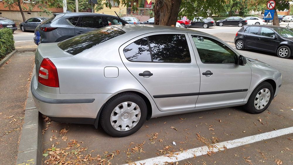 Skoda Octavia 2 ,1.6 mpi 5000 euro