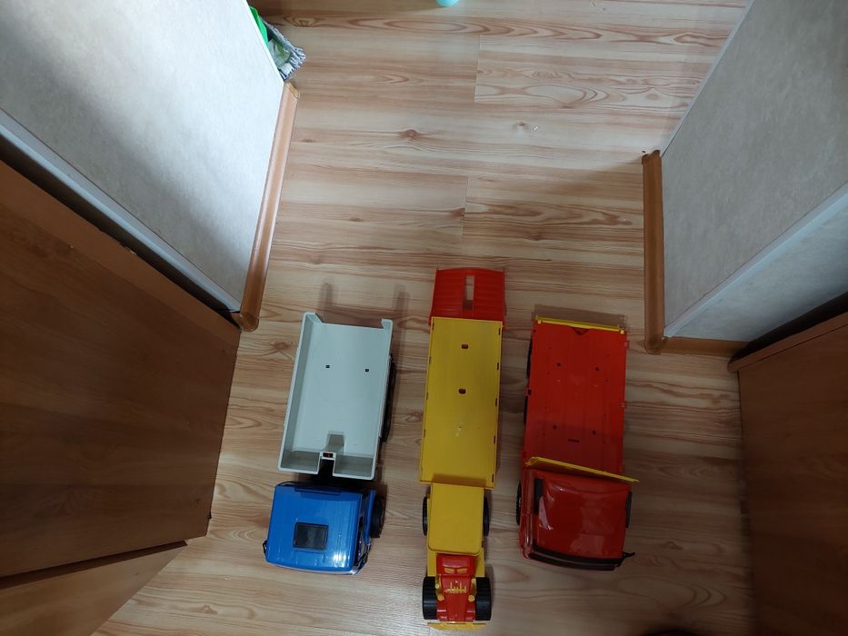 Машинки детские ( в ассортименте)