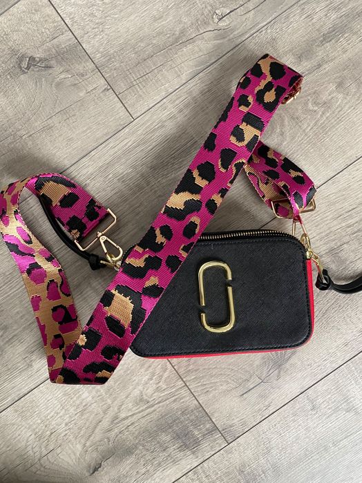 Малка дамска чанта