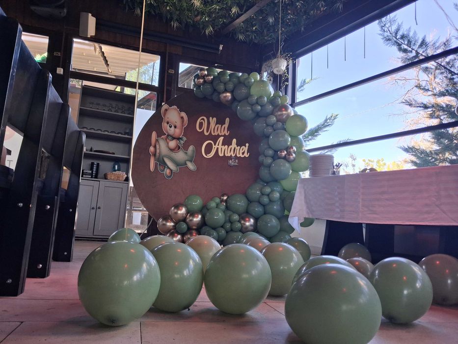 Photocorner botez Arcada baloane Decor cristelnita Aranjamente botez
