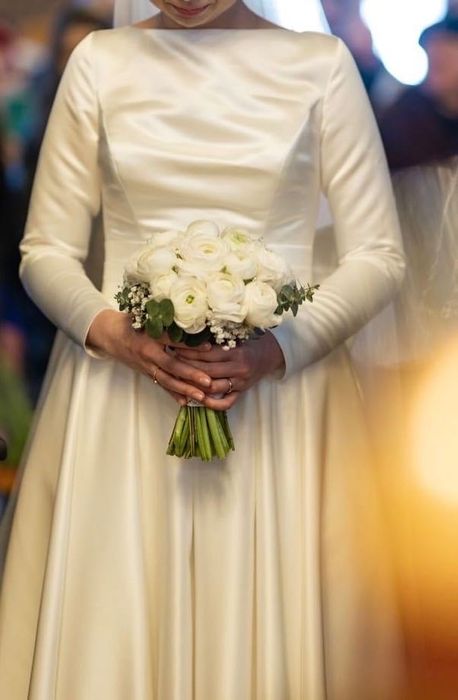 rochie de mireasă din tafta lucrată la Wedding Atelier