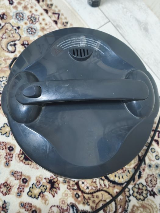 Мультиварка REDMOND