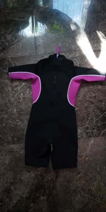 Детски неопренов  костюм.