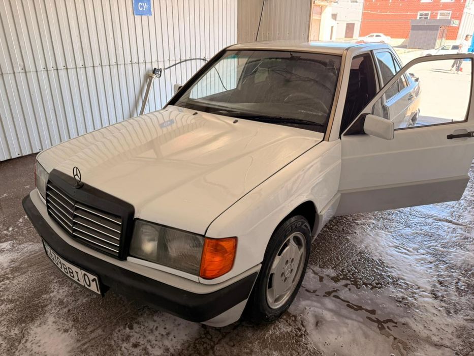 Mersedes benz 190