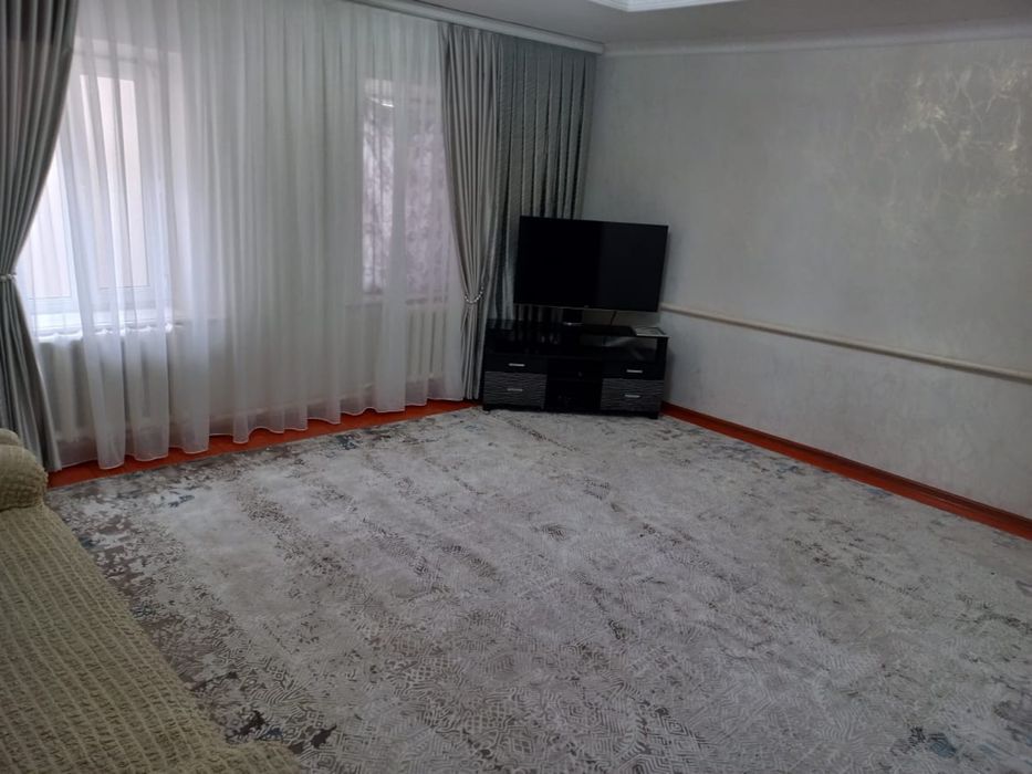 Продам дом у главной дороги