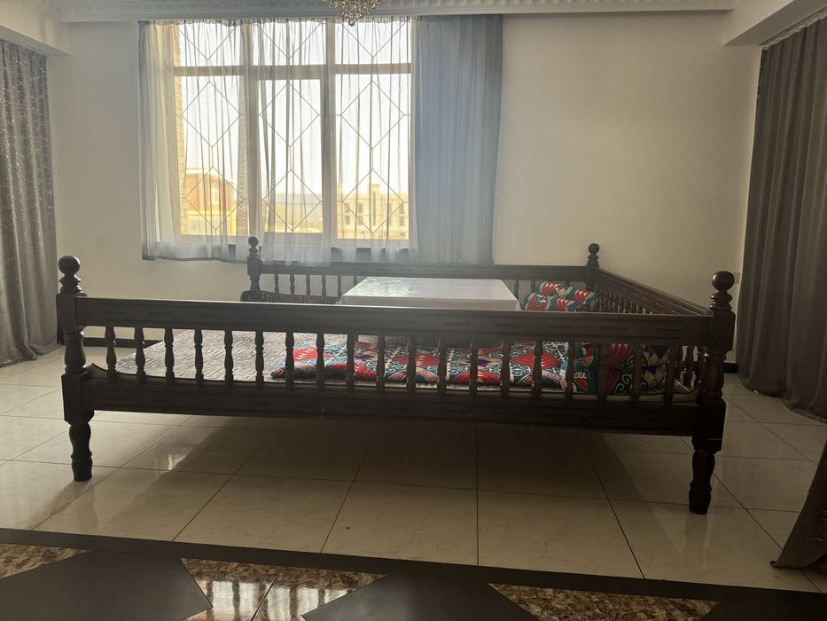 Продам топчан из чистого дерева