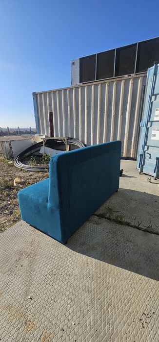 Диван стол сатылады кафеге