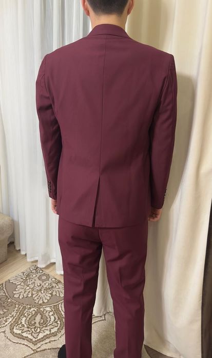 Продаю кастюм тройка