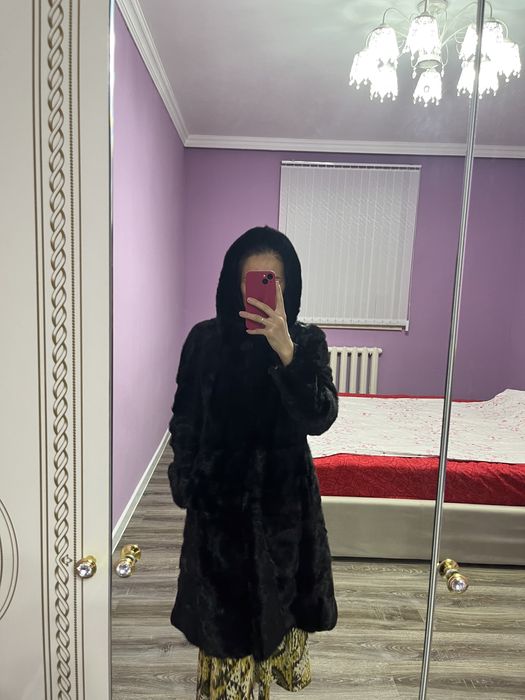 Таза норковая шуба сатылады!