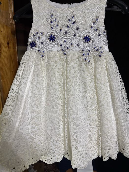 Платья на девочк 3-5 лет