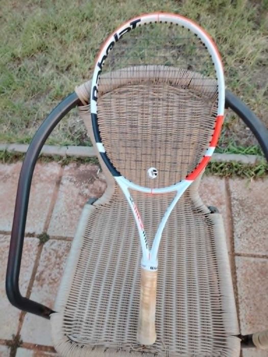 Продавам Ракета  Babolat Strike