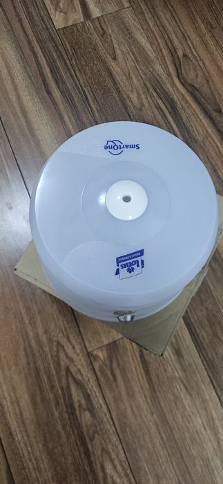 Dispenser hartie igienica Lotus Professional