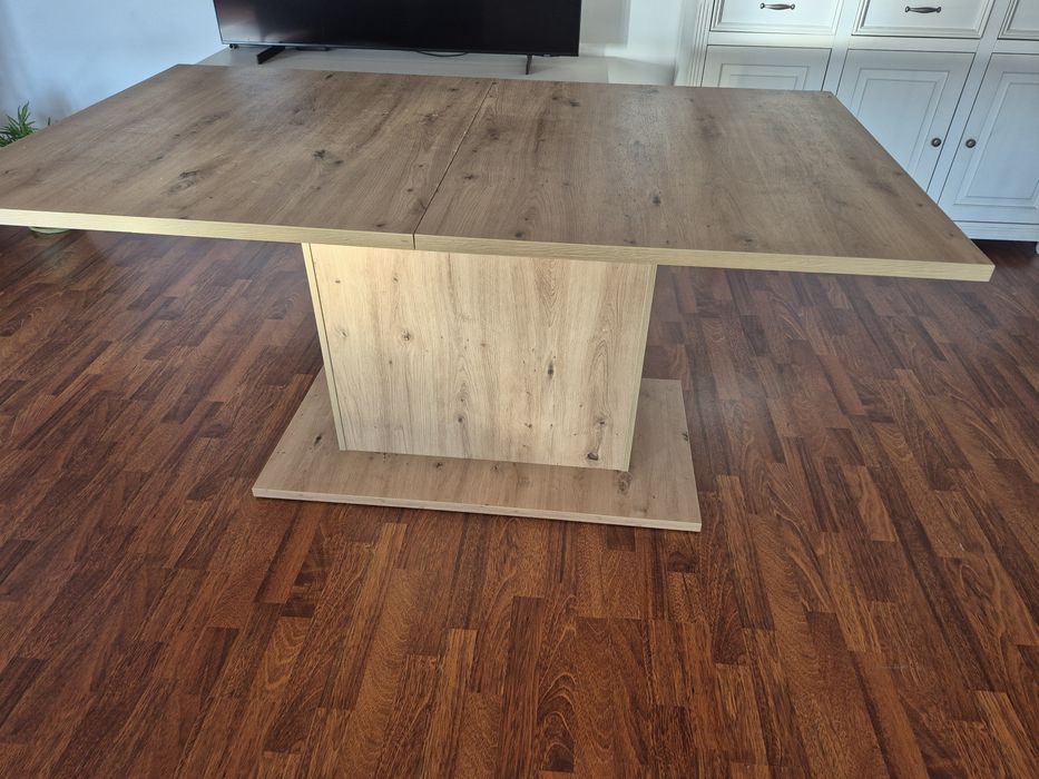 Vând masa extensibila