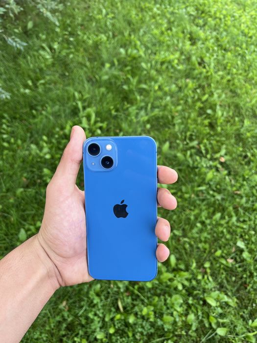 iPhone 13  256ГБ