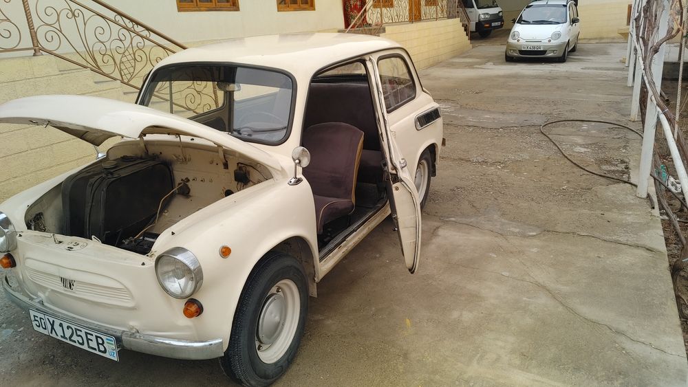 Автомобиль  ЗаЗ 965