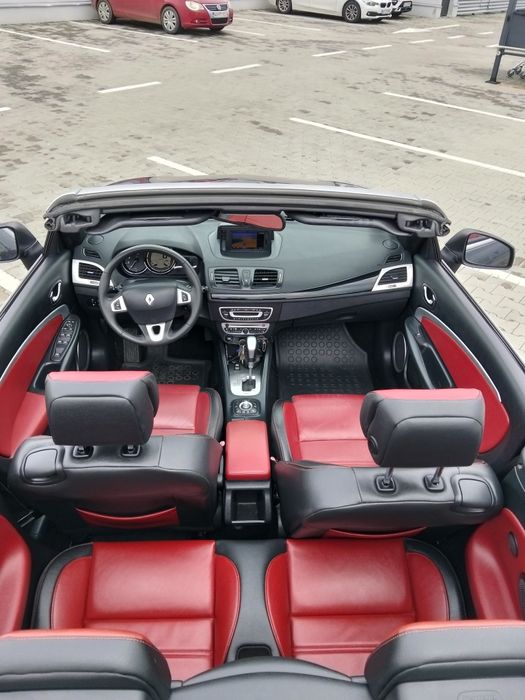 Vând Renault Megane 3 cabrio 2012 1.5 cdi 110 cp.