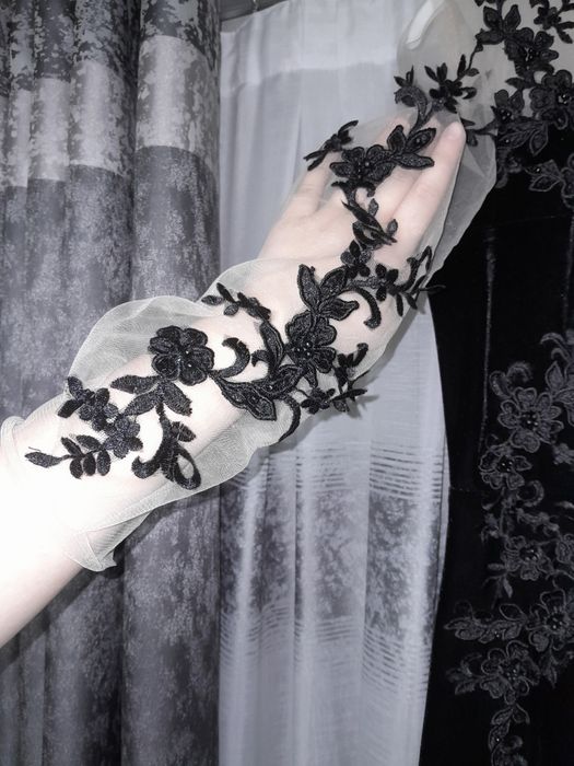 Тикилган куйлак сотилади