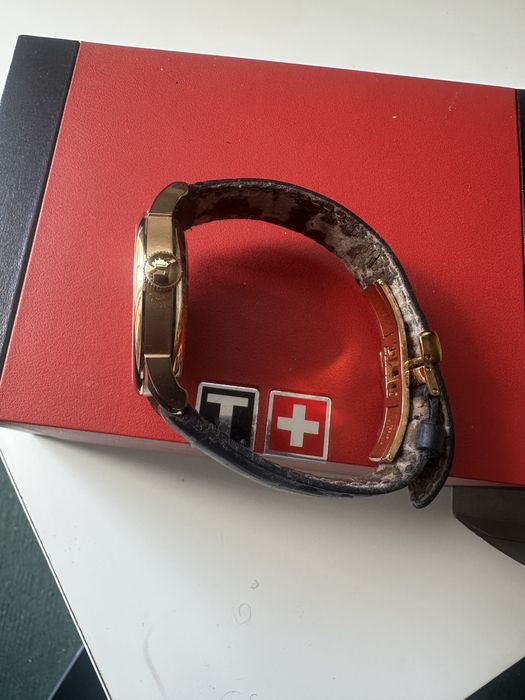 Часовник Tissot