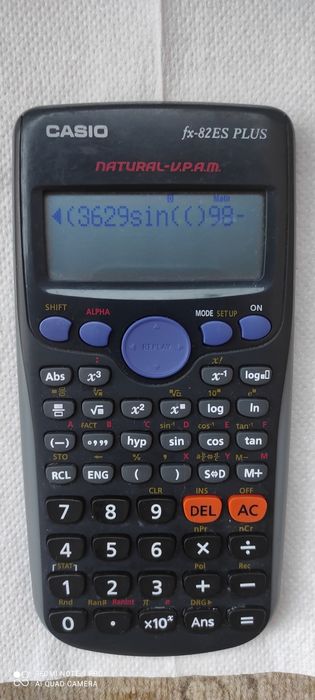 Vând calculator de buzunar CASIO