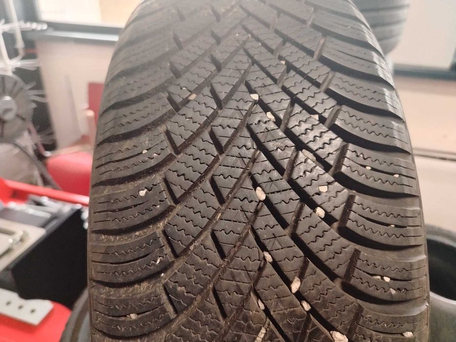 2бр.зимни гуми 205/55/16 Nexen