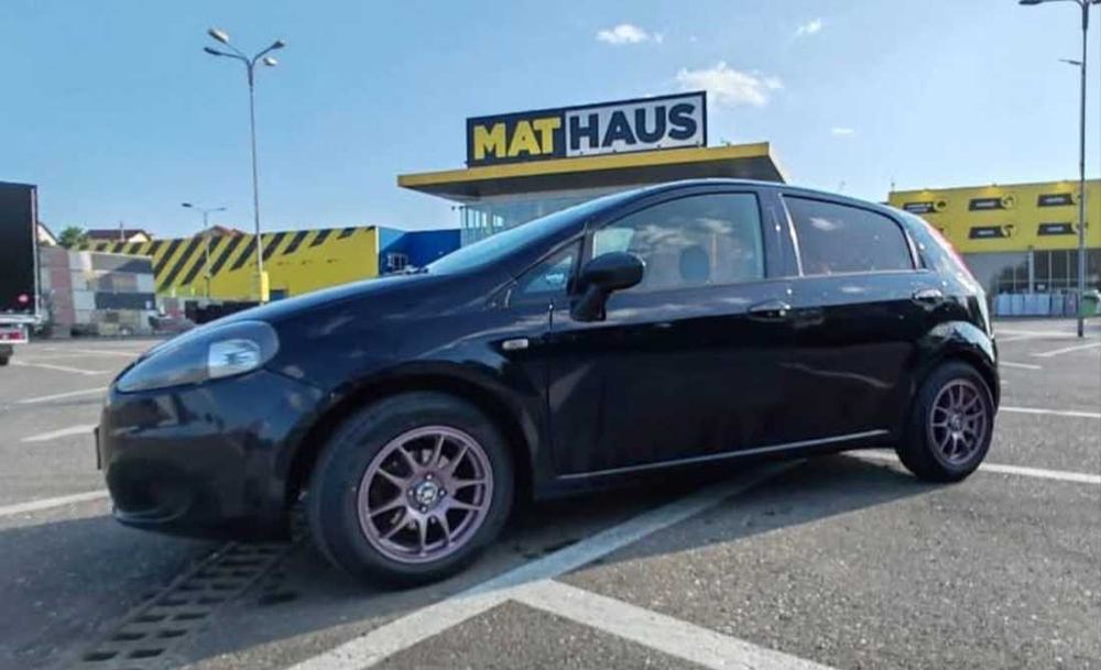 Fiat Grande Punto benzina 2000€