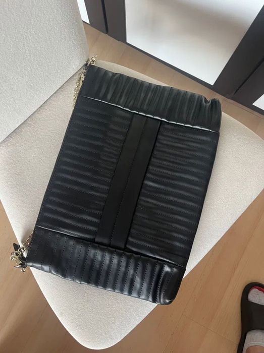 Чанта клъч с дълга дръжка Liu Jo.