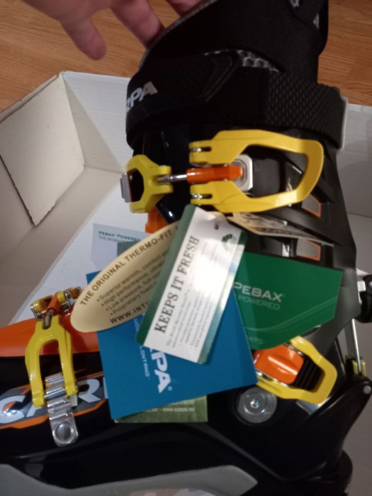 clăpari  SCARPA VECTOR, TLT, axial alpine technology