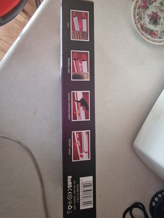 Продам утюжок для волос. 2500. Торг.