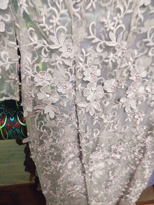 Koʻylak yangi 1 marta toʻy uchun kiyilgan