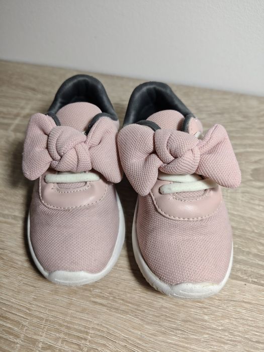 Adidași H&M marimea 24