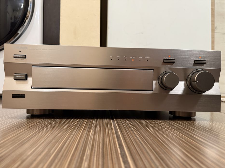 Yamaha AX-496 Стерео усилвател