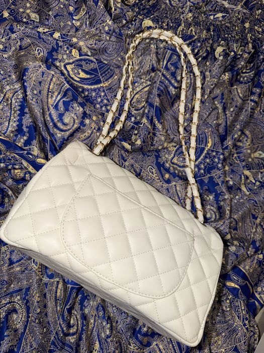 Geanta Chanel alba de dama