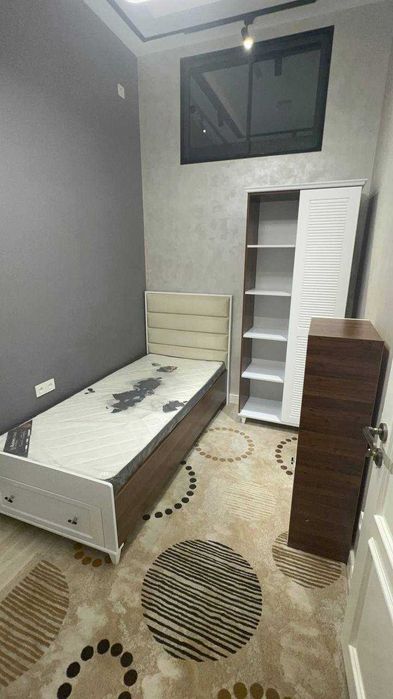 Apartment 3/7/7 with furniture and appliances in Yunus-Abad