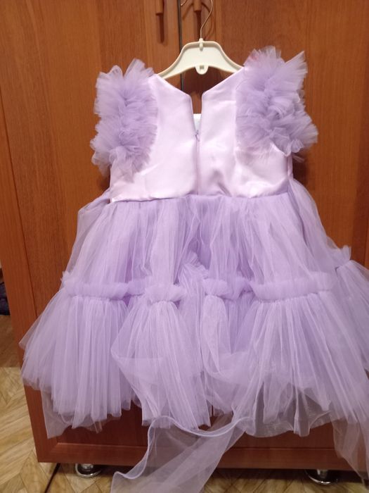 Нарядное платье для девочек