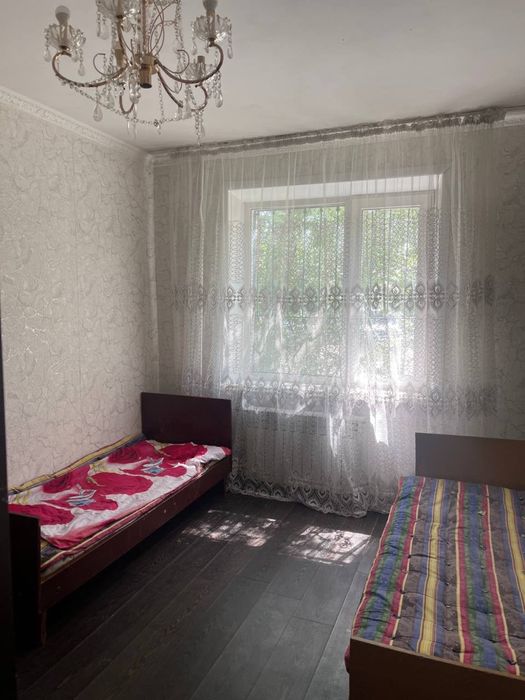 Продам 4 комн квартиру
