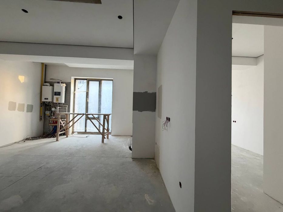 Продам ЖК Кипарис на Ц-4