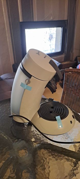 Продавам кафе машина Philips