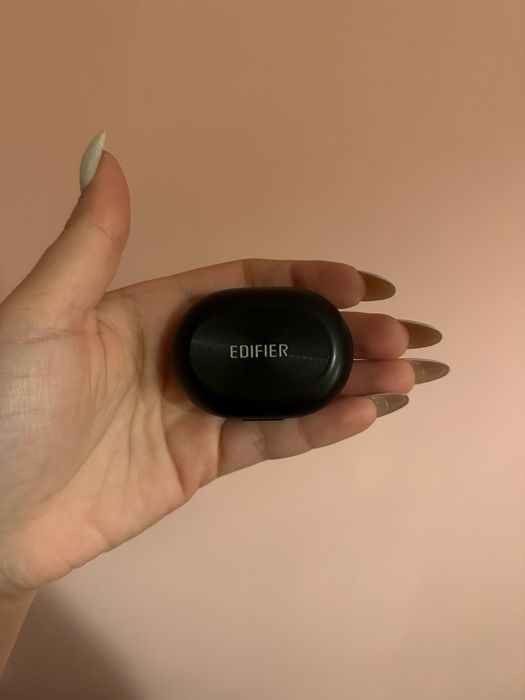 Edifier безжични слушалки