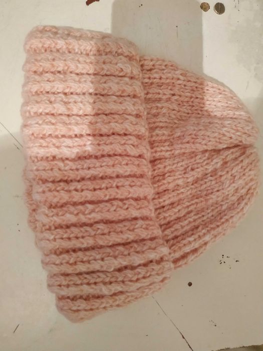 Продаю Женскую шапку