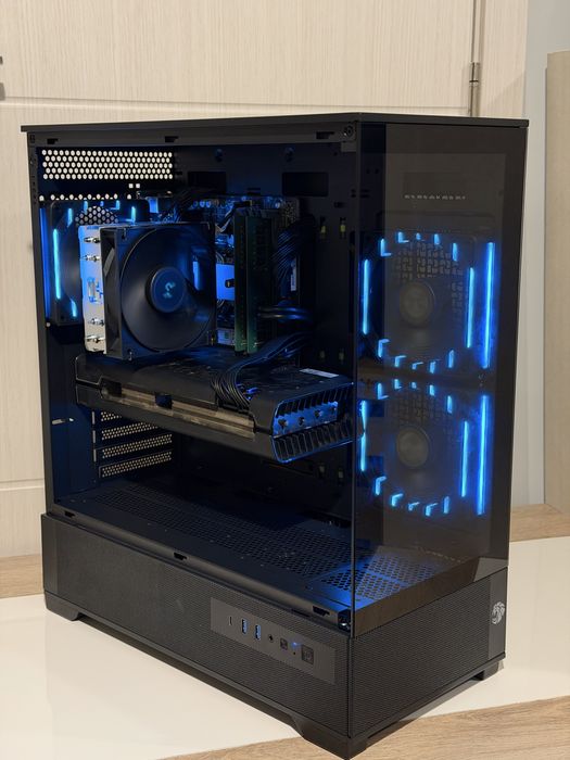 Геймърски компютър i7-6700, RX5700, 32GB