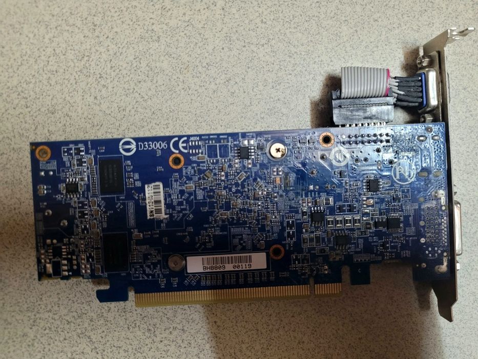 Placa video AMD Radeon 6450