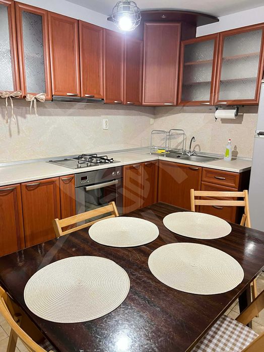 Тристаен апартамент в района на Колхозен пазар- 147259