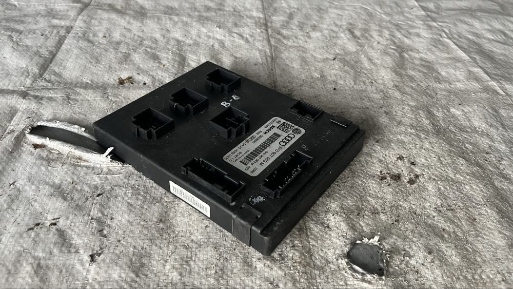 Audi A4 B8 комфорт модул 2 броя