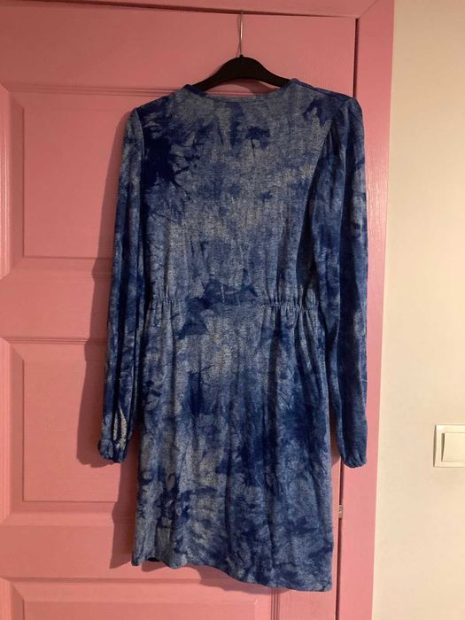 Официални рокли, тоалети за повод и за първи учебен ден