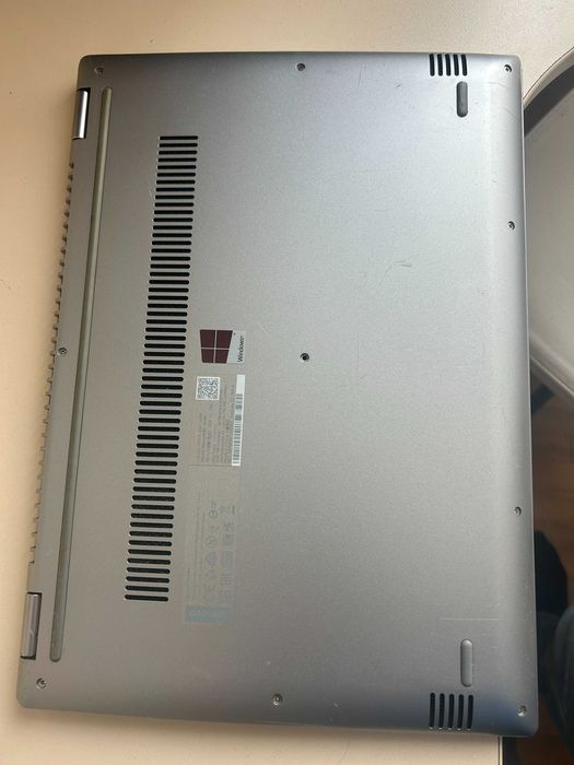 Лаптоп Lenovo YOGA 520