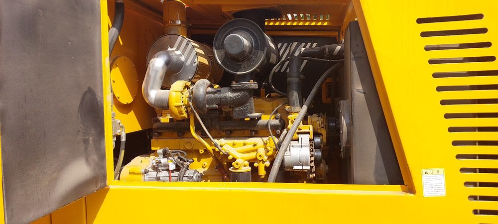 Грейдер XCMG 1803