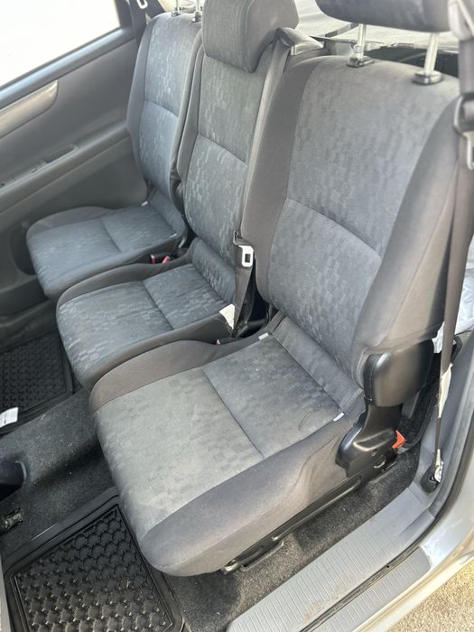 Aвенсис версо 2,0д 116кс на части/avensis verso 2,0d4d 116 na chasti