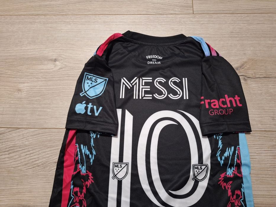 Детски екип на Меси Интер Маями специално издание!!!